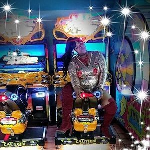 Meet your Posher, Pharrin